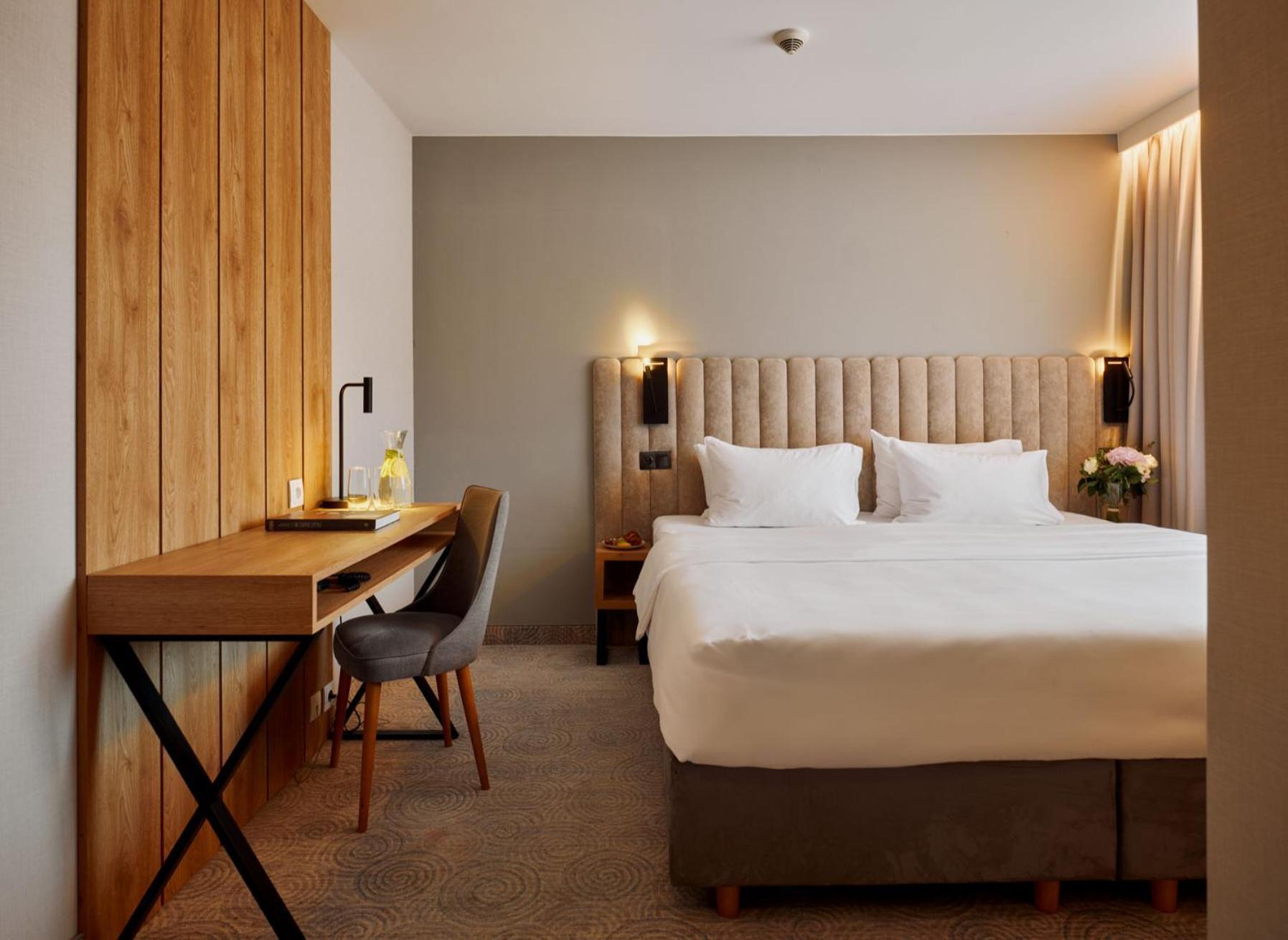 Hotel Verde Кошалин Екстериор снимка
