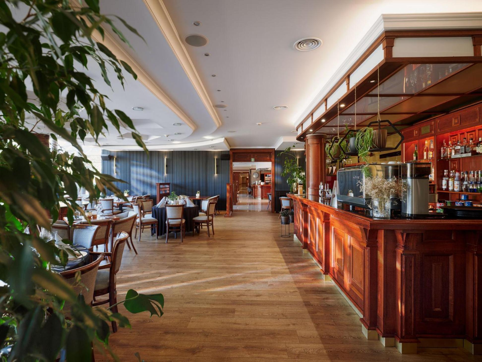 Hotel Verde Кошалин Екстериор снимка
